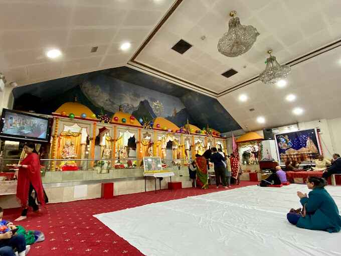  Images of Shri Radha Krishna Temple in Stratford, London