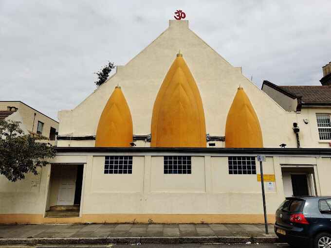 Images of Shri Radha Krishna Temple in Stratford, London